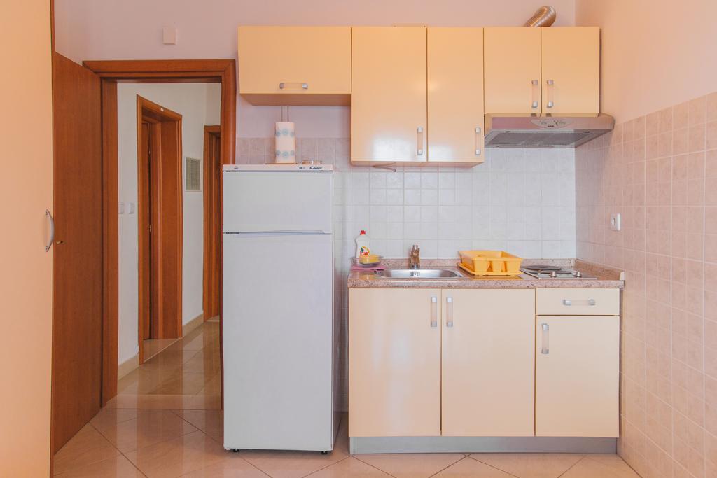 Apartments Dada Omis Ruang foto